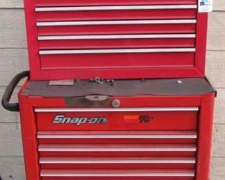 SNAP ON TOOL BOX WITH CONTENTS