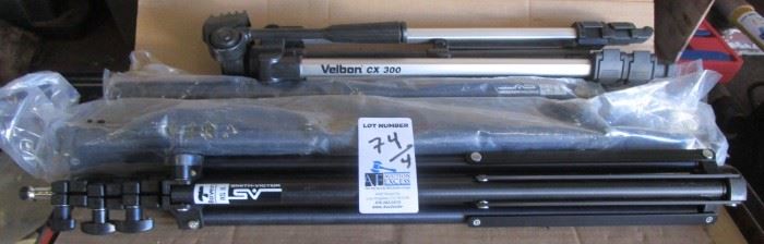 LOT OF 4 TRIPOD/LIGHTING STANDS INCLUDING SMITH-VICTOR RS-8, VELBON CX 300
