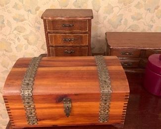 Trinket & Jewelry Boxes