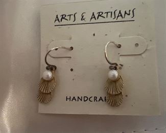 arts & artisans earrings