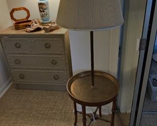 tray table lamp