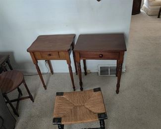 2 vintage end tables