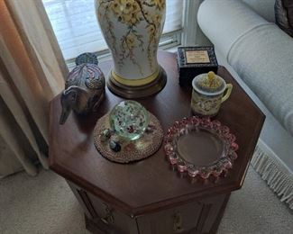 end table, lamp, pink glass, duck storage box, collectables