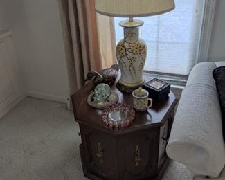 end table, lamp, pink glass, duck storage box, collectables