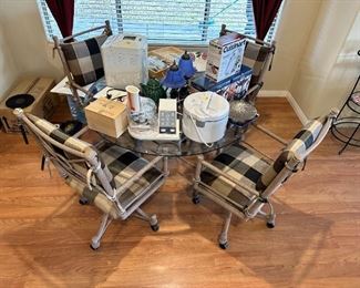 kitchen table and chairs on castors