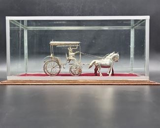 Vintage 800 TOM Silver Horse & Carriage in Display