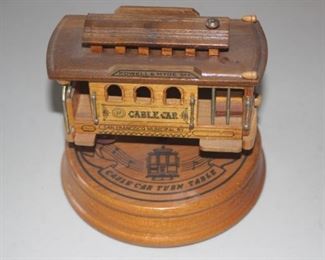 Powell Hyde Cable Car. Vintage San Francisco music box.