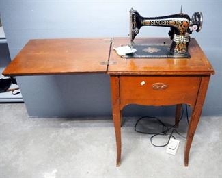 Singer Electric Sewing Machine In Wood Cabinet, Includes Foot Pedal Controls