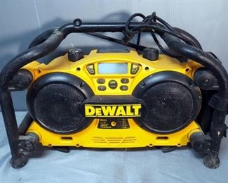 Dewalt Worksite Radio/Charger, Model #DC011, Powers On