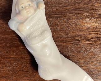 #67 - $10 - Lladro Baby's first Christmas Hanging ornament 1992