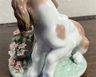 #72 - $64 - Lladro Spaniel dog & flower pot #07672