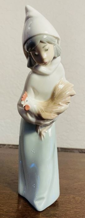 #74- $40 Lladro Sheperdess with rooster #4591 - Retired 