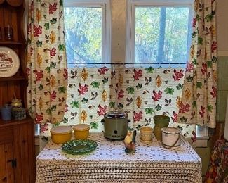 Vintage barkcloth cafe curtains 