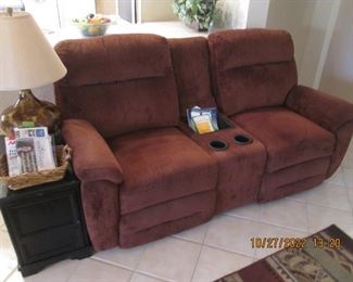 La-Z-Boy Recliners with Cup Holders 76"