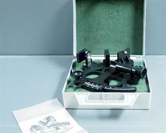Davis Instruments Corp. Sextant And Case