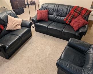 3 piece Leather Living Room Set