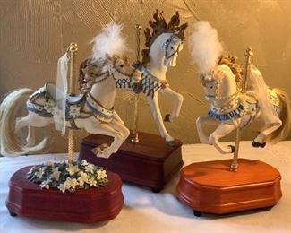 Music box carousel horses