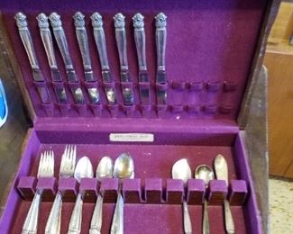 Homes and Edward's 39 piece silverware