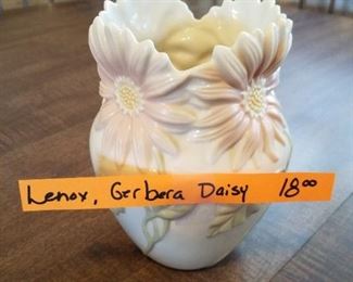 Lennox, gerber daisy vase