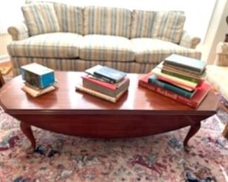 Henkel Harris Cherry Queen Ann Coffee Table