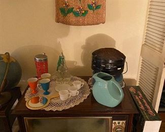fiesta ware and other glass vintage