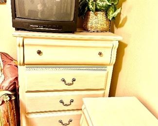 5 Drawer tall boy Dresser. 