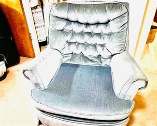 Beautiful Blue velvet swivel chair. In perfect condition!!