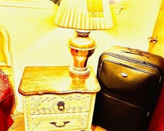 Matching nightstand for dresser and queen bed 