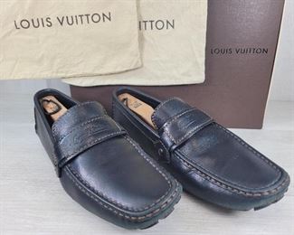 Louis Vuitton Men's Driving Loafer shoes, Preowned excellent condition - see pictures
