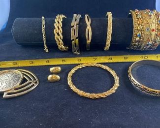 S006 Gold Tone Bracelets Monet Earrings