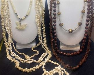 S010 Seed Puka Shell Other Necklaces
