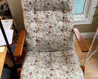 Rocking chair - Fair Condition $35