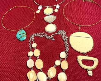 Chicos 4 Choker Necklaces  Earrings