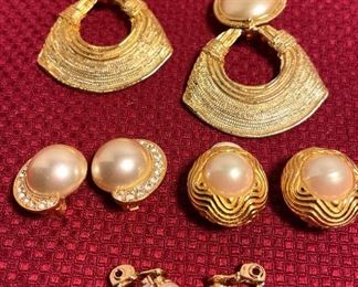 Costume Jewelry Pearl Style Clipon Earrings