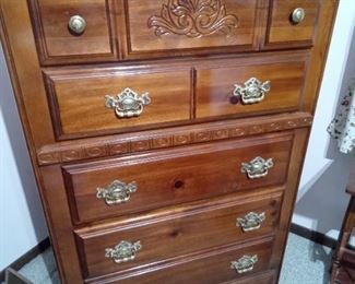  Chest of Drawers ...matches Bed