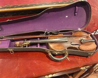 Antique violin 