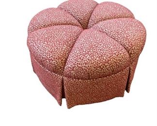 $300.00 USD
Tufted Upholstered Round Skirted Ottoman on Casters KG136-9 Description: The kick pleat skirt and tufted center create impeccable style for your home, and this ottoman also offers a variety of uses. Pair it with a chair to create a relaxing footrest after a long day, or use it as a spare seat when entertaining a large crowd.
Condition: Very good condition
Dimensions: 30 x 30 x 16"H
Local pick up Ashburn VA. Contact us for shipper suggestions. https://goodbyhello.com/products/tufted-upholstered-round-skirted-ottoman-on-casterskg136-9?_pos=1&_sid=f174a4964&_ss=r