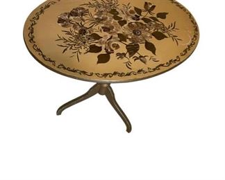 $85 USD     Antique Oval Hand Painted Tilt Painted Accent Table CD131-25    Description:  Absolutely gorgeous hand painted tilt top round accent table. Amazing hand painted flowers with great details. Versatile use, cocktail table, tea table, lamp table etc..
Condition: Very good vintage condition.
Dimensions: 26 x 18 x 26"H
Local pick up Leesburg, VA.  Contact us for shipper suggestions.       https://goodbyhello.com/products/oval-drop-painted-accent-table-cd131-25?_pos=39&_sid=27bc5f542&_ss=r   