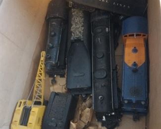 vintage Lionel trains, engines and others 