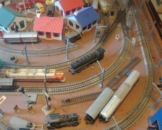 large model train table 