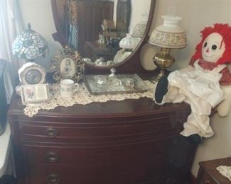 vintage dresser with mirror 