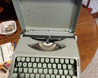vintage typewriters 