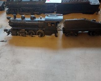 Lionel prewar 232 & 2227b locomotive and tender 