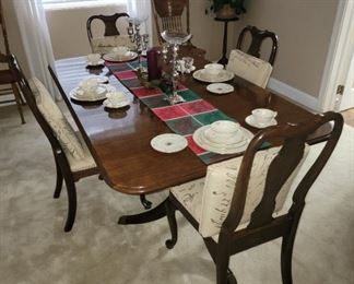 Dining Room Table with 4 Chairs