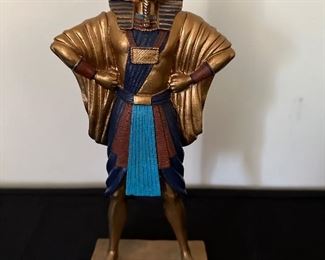 Tutankhamen figurine