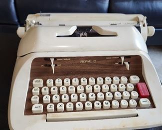 Royal model 113E typewriter