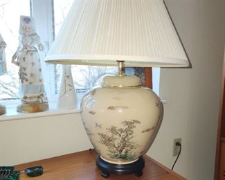1 Asian themed lamp