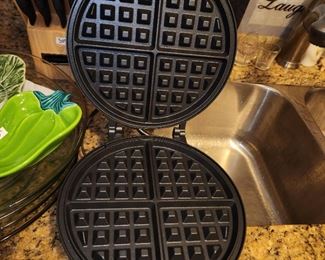 never used Cuisinart Belgian waffle maker
