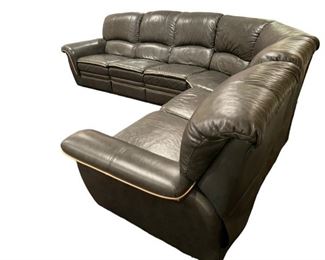 $1,125 USD Large JAYMAR Black Leather Sectional w/end Recliners MA133-37 Description: With 2 recliners, this sectional sofa is perfect for someone who likes to kick back with a drink in the living room or have a room full of guests for movie night. Original Price $5400
Condition: Very good condition
Dimensions:105 X 39 X 127"H
Local pick up Bethesda, MD. Contact us for shipper suggestions https://goodbyhello.com/products/leather-sectional-ma133-37?_pos=1&_sid=6af8d4b40&_ss=r
