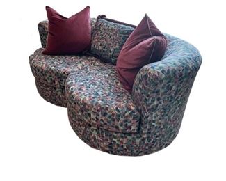 $563 USD Weiman Curvy "Cloud" Loveseat in Original Uphostery MA133-39 Description: A stunning curvy loveseat produced by Weiman in the 1980s. Weiman labeled. Clean and ready for use or a prefect piece to reupholster for the latest in design trends.
Condition: In very good vintage condition with only minor signs of wear commensurate of age and use.
Dimensions: 66 X 40 X 27"H
Local pick up Bethesda, MD. Contact us for shipper suggestions. https://goodbyhello.com/products/weiman-curvy-loveseat-ma?_pos=1&_sid=bee2ab49e&_ss=r